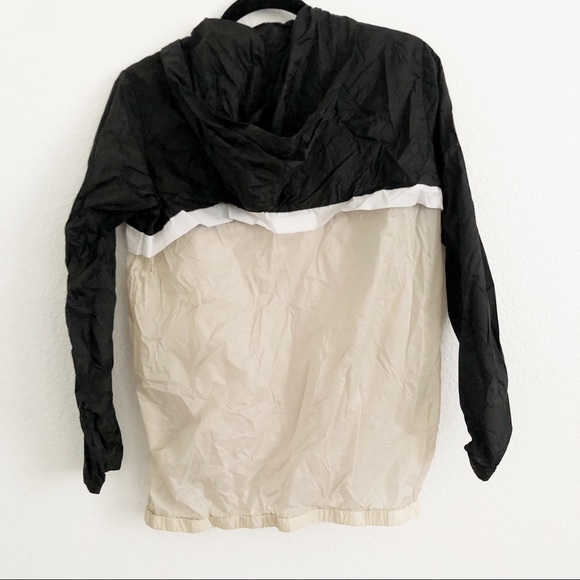 Champion windbreaker jacket - Picture 2 of 9